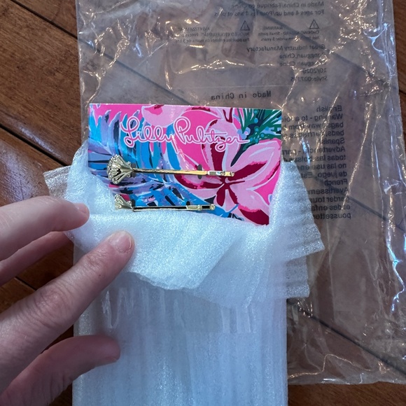 Brand New Lily Pulitzer Hairpins - Picture 2 of 3